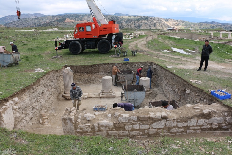 Denizli Tripolis antik kentinde 2 bin yıllık pazar yeri