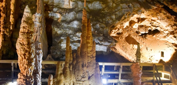 Karaca Mağarası ziyaretçilerini bekliyor