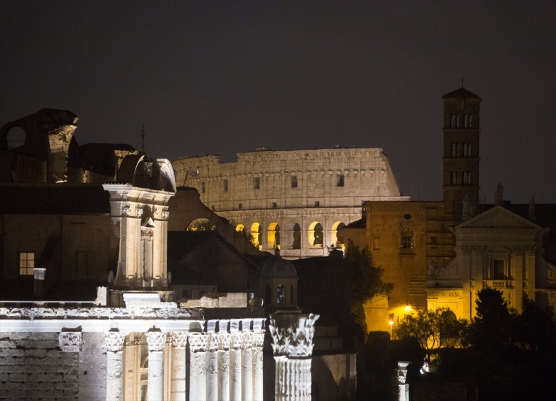 Roma Forumu gece