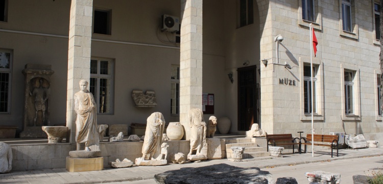 Mersin Arkeoloji ve Etnoğrafya Müzesi