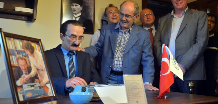 Eskişehir'de Tayfun Talipoğlu Daktilo Müzesi açıldı