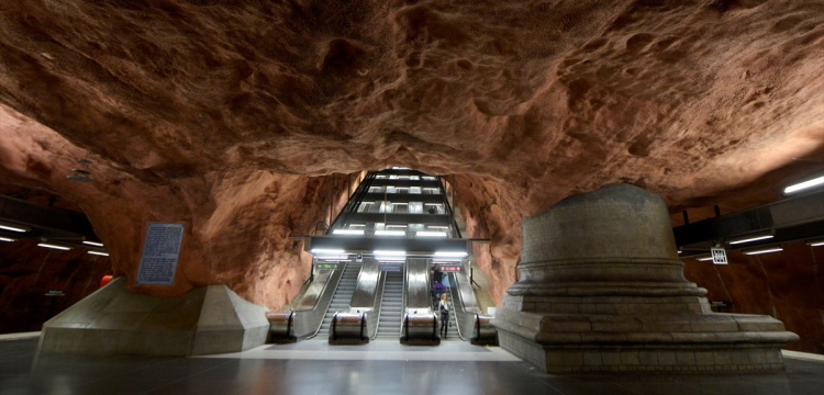 Avrupa'nın en uzun sanat galerisi: Stockholm Metrosu