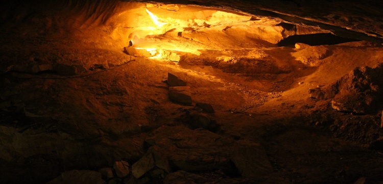 Kırklareli Dupnisa mağarası ışıklandırıldı