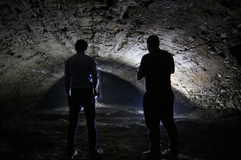 Bursa'da 2 bin 400 yıllık sarayın tünelleri
