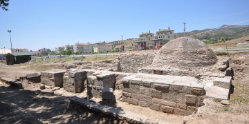 Bergama Antik Roma Hamamı restore ediliyor