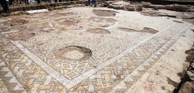 Düzce'de Roma dönemine ait villa kalıntıları bulundu