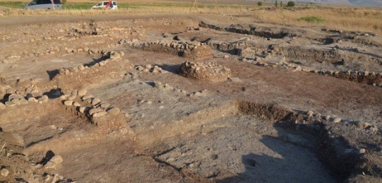 Domuztepe'de 9 bin yıllık yerleşim alanı bulundu