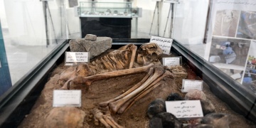 İranda M.Ö. 7500 yılına ait insan iskeleti
