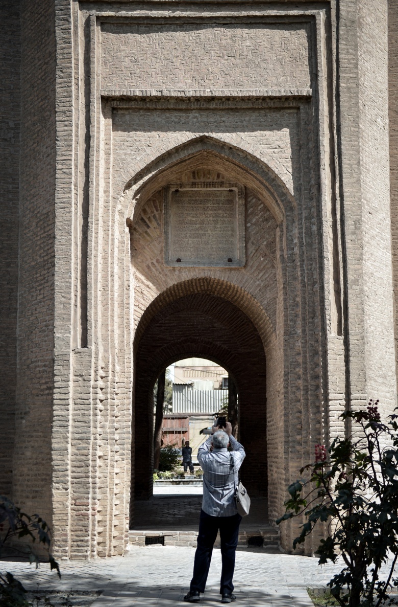 İran'daki Selçuklu Yadigarı: Tuğrul Bey kulesi
