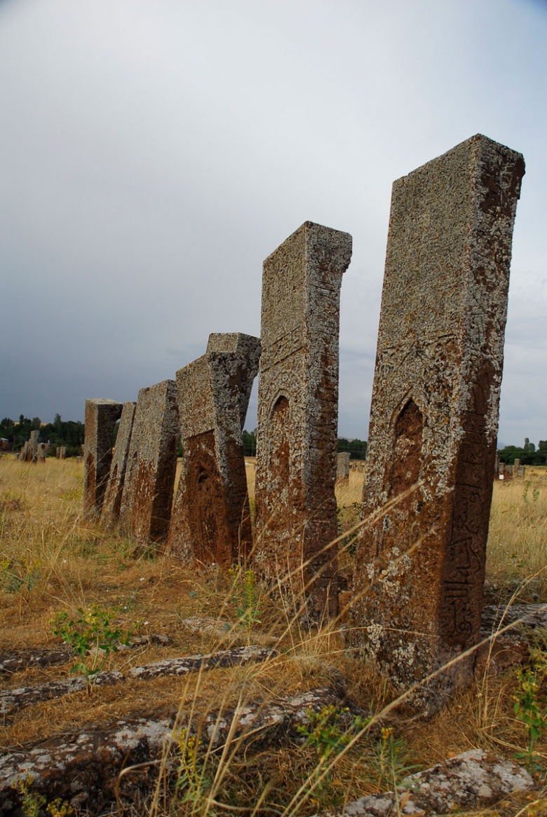 Ahlat Mezartaşları