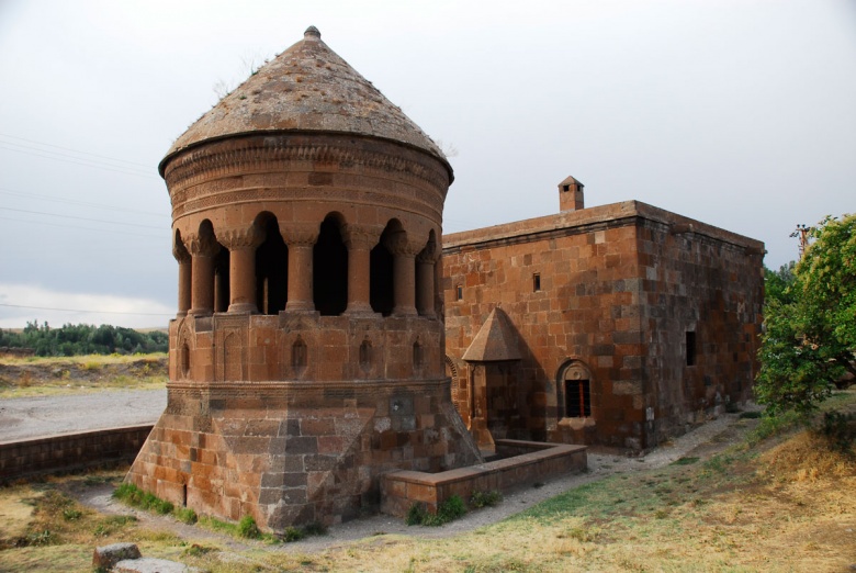 Ahlat Mezartaşları