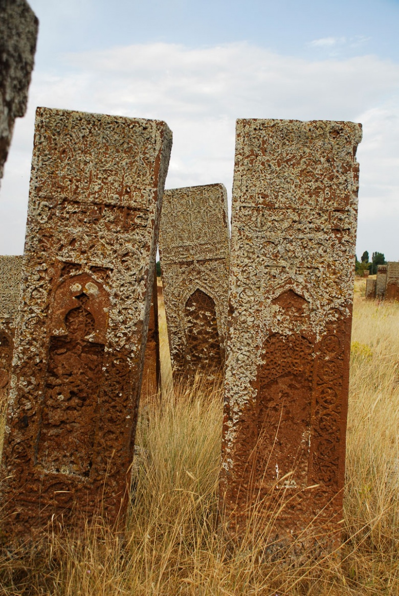 Ahlat Mezartaşları