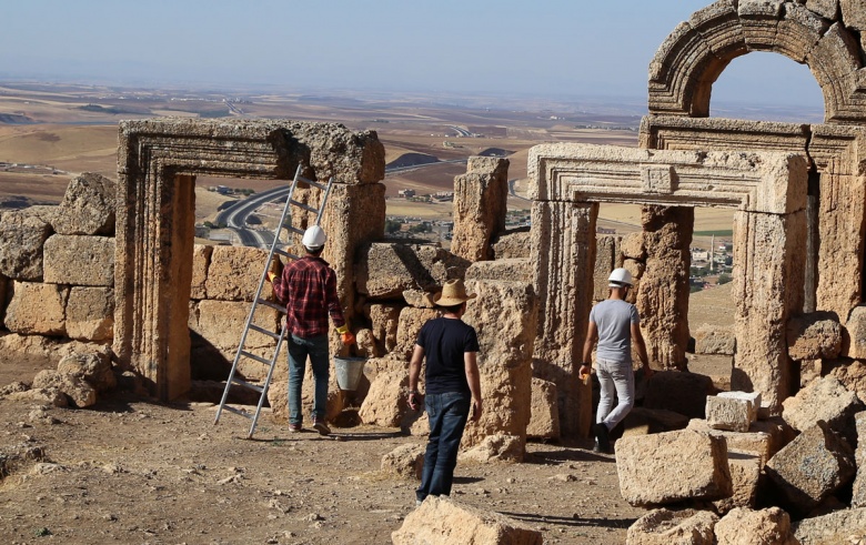 Zerzevan Kalesi Diyarbakır