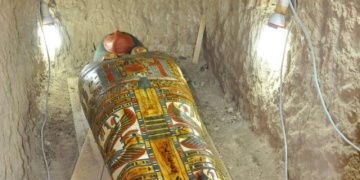 Mısırda 3000 yıllık mumya bulundu