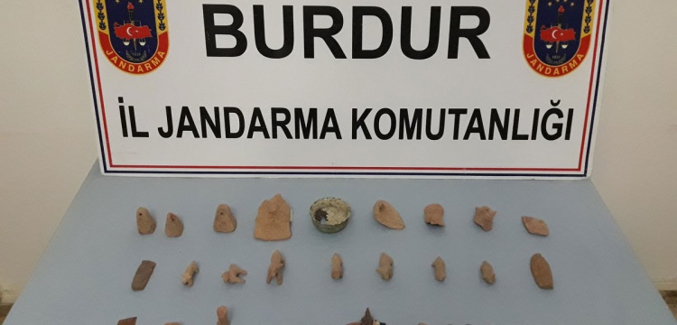 Burdur'da tarihi eser yakandı