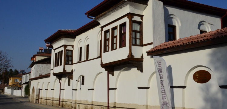Malatya'da Tarihi kerpiç konak Yaşam Müzesi oldu