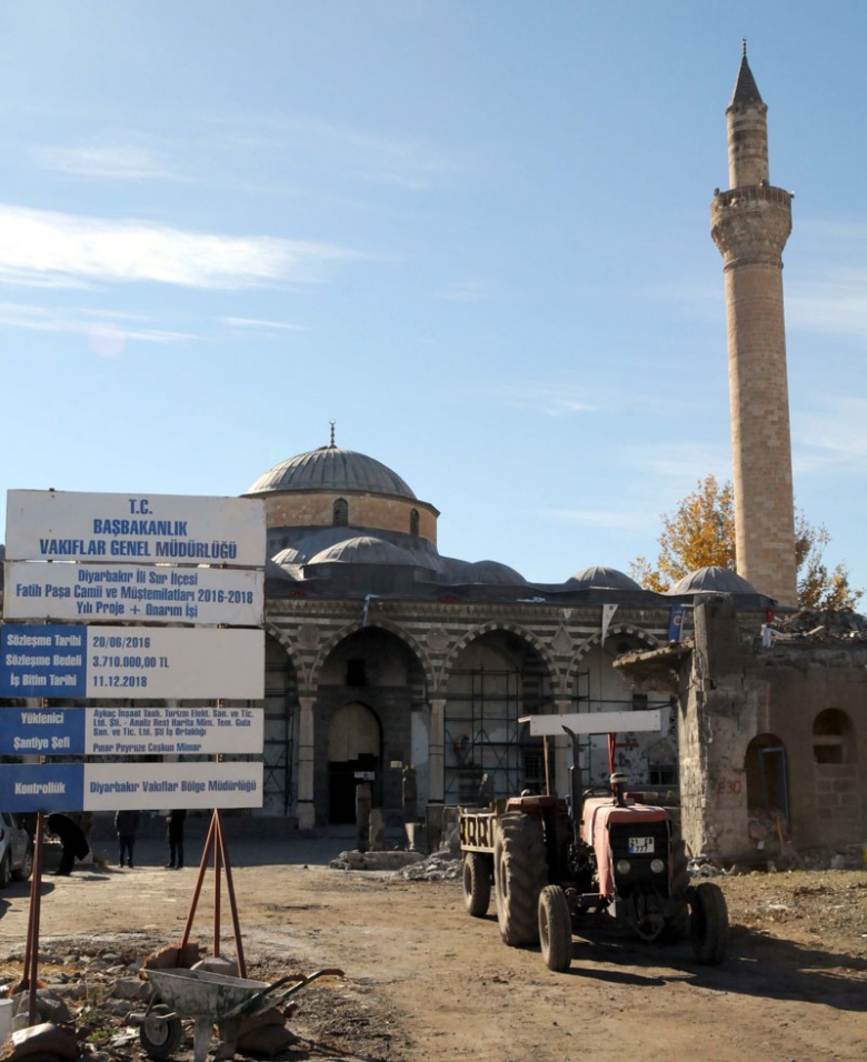 Diyarbakır Sur'daki Tarihi Eserlerin Restorasyonu