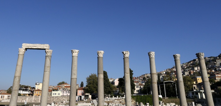 Smyrna Agorası üç boyutlu kalkan'la bin 500 yıldır ayakta
