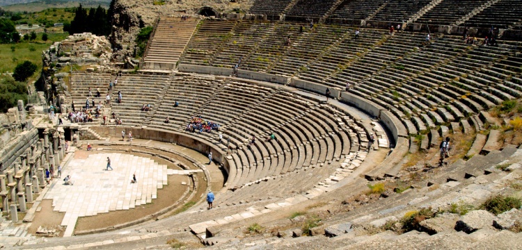 Efes Antik Kentinde Opera ve Bale Günleri