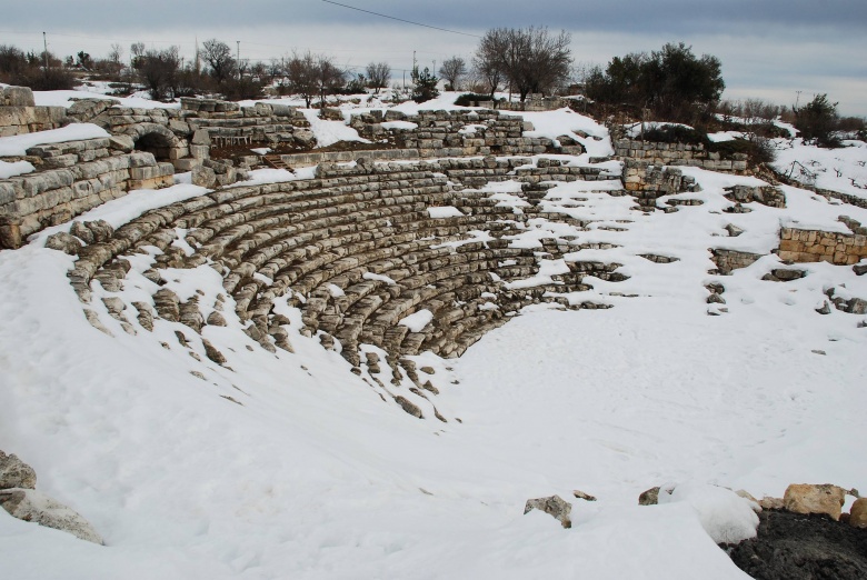 Uzuncaburç - Diocaesarea kışın bir başka güzel