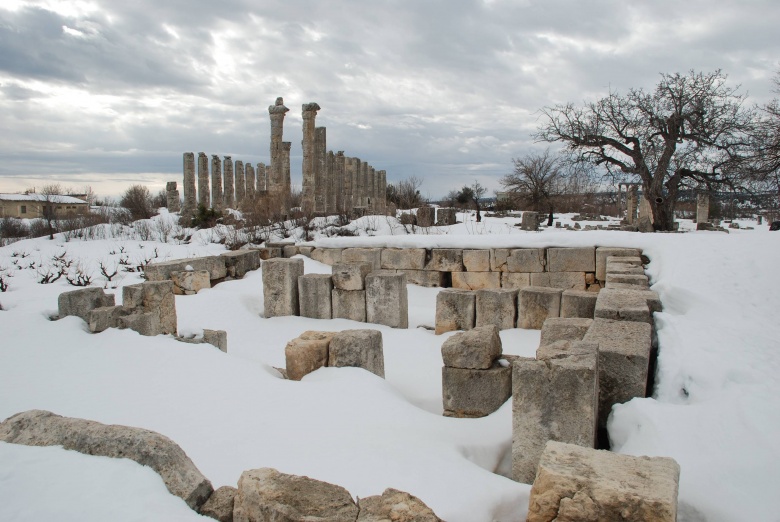 Uzuncaburç - Diocaesarea kışın bir başka güzel