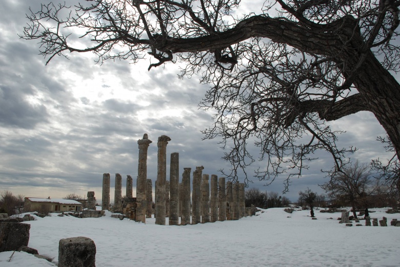 Uzuncaburç - Diocaesarea kışın bir başka güzel