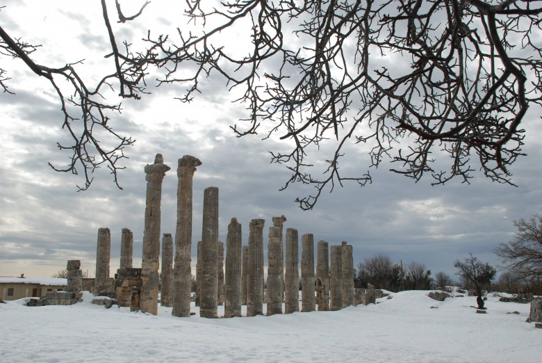 Uzuncaburç - Diocaesarea kışın bir başka güzel