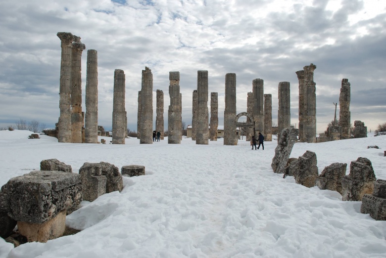 Uzuncaburç - Diocaesarea kışın bir başka güzel