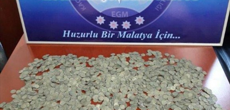 Malatya'da 3.560 gümüş sikke yakalandı