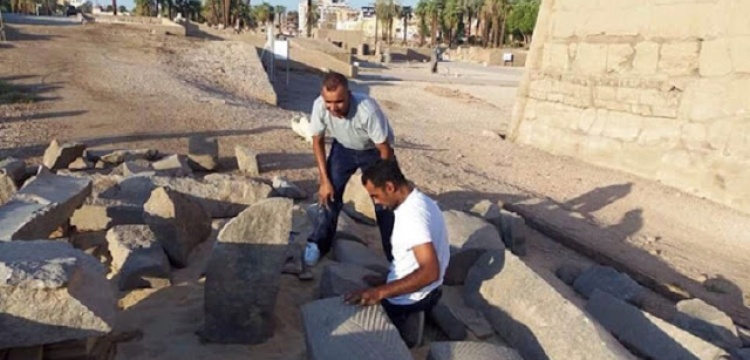 II. Ramses'in dev heykeli onarılıyor