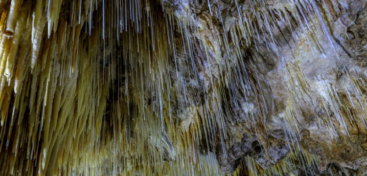 Antalya Zeytintaş Mağarası Ziyaretçilerini Bekliyor