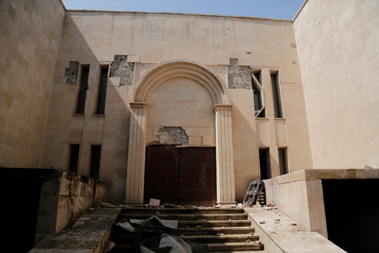 Musul Müzesi Harabeye Çevrilmiş