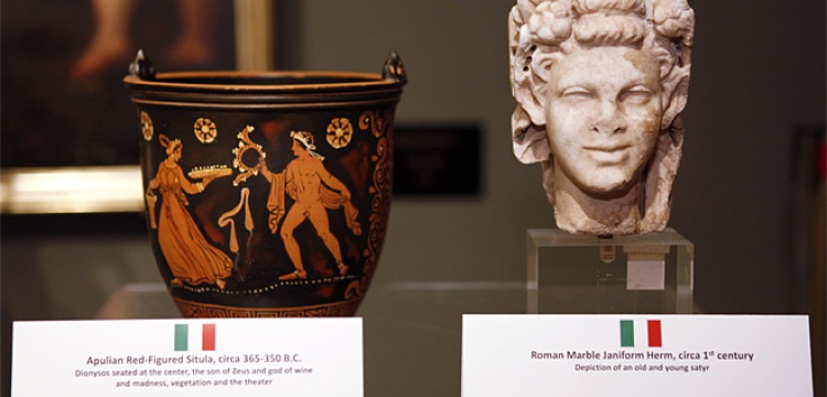 ABD, çalıntı arkeolojik eserleri İtalya'ya iade etti