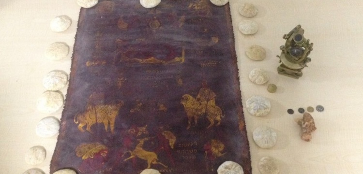 Gaziantep'te tarihi deri tablo, altın sikke ve gemici aleti yakalandı