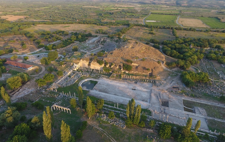 Afrodisyas'ın güzelliği fotoğraflara sığmıyor