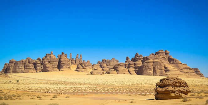 Suudi Arabistanın saklı şehri: Madain Saleh