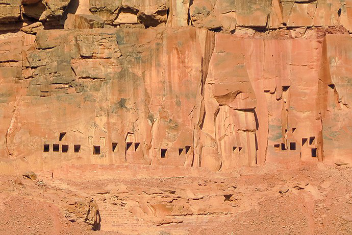 Suudi Arabistan'ın saklı şehri: Mada'in Saleh