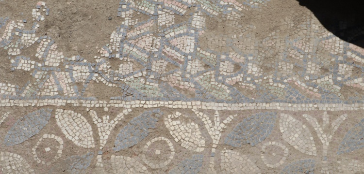 Definecilerin tahrip ettiği Bizans mozaiğine restorasyon ve konservasyon