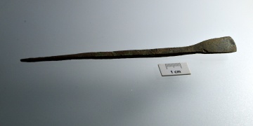 Assos arkeoloji kazılarında bronz kalem bulundu