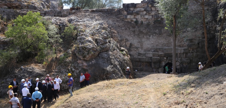 Örükaya Barajı arkeoloji kazılarına Ece Holding sponsor oldu