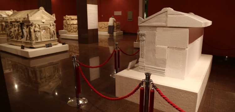 Antalya Arkeoloji Müzesi'nde Herakles'in yeri hazır