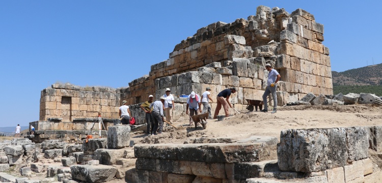 Hierapolis'teki Apollon Tapınağı turizme kazandırılacak