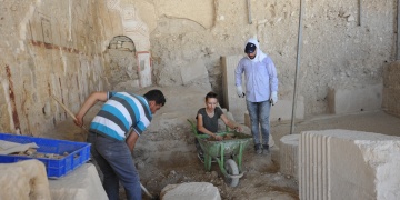 Doç. Dr. Ayşe Fatma Erol, Zeugma arkeoloji kazılarını anlattı