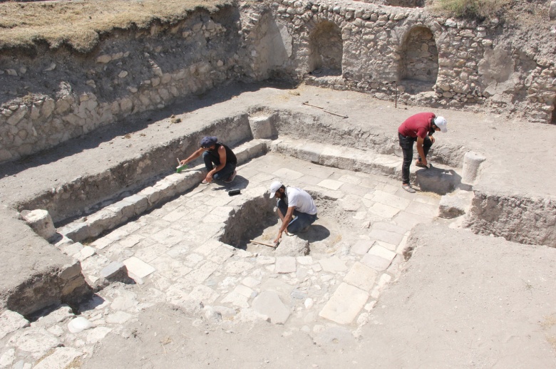 Kemah'ta bulunan bin yıllık Türk Mahallesi