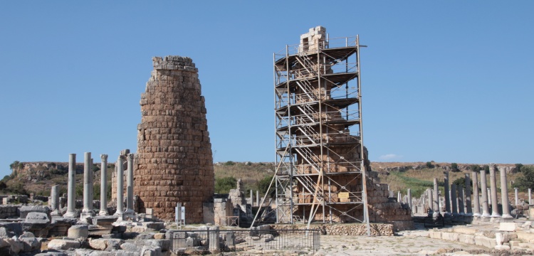 Perge'deki Helenistik kuleler restore edilecek