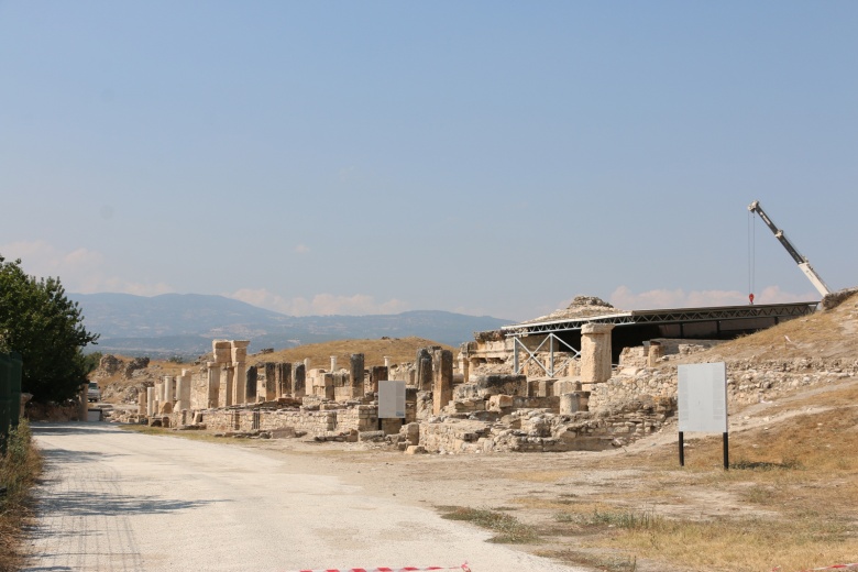 Tripolis Antik Kenti arkeoloji kazıları