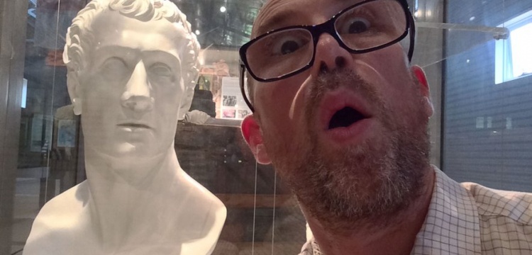 Müzelerde ‘selfie’ çekimlerine dair bir analiz