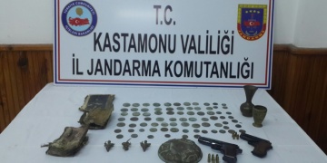 Kastamonunun Araç ilçesinde tarihi eser operasyonu