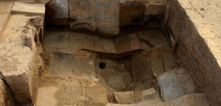 Çin'de en az iki bin yıllık lüks banyolar bulundu