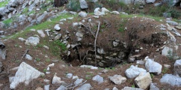 Defineciler Onobara Antik Kentini delik deşik etti